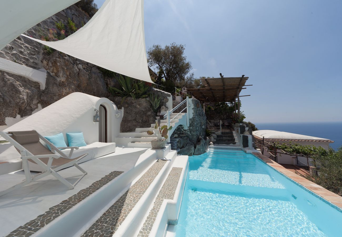 Villa in Praiano - Villa Venusta - Majestic Villa with Pool