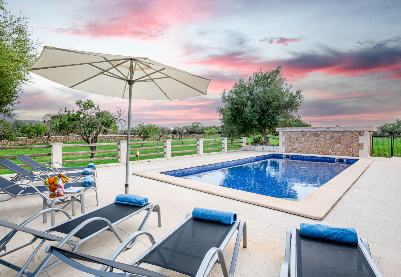 Villa in Santa Margalida - YourHouse Can Cuixa, wonderful villa with private pool in Majorca North