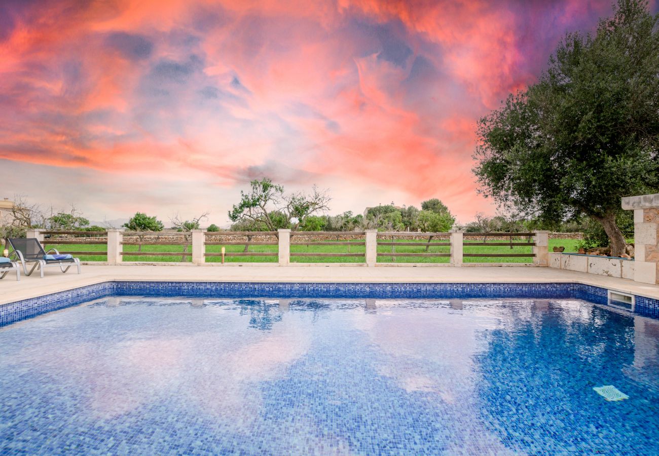 Villa in Santa Margalida - YourHouse Can Cuixa, wonderful villa with private pool in Majorca North