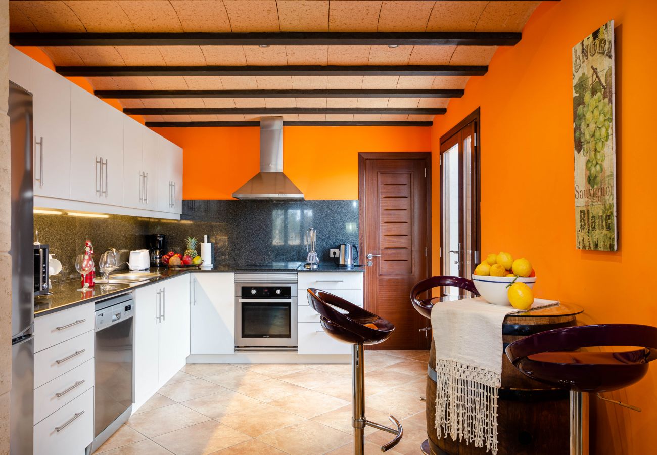 Villa in Santa Margalida - YourHouse Can Cuixa, wonderful villa with private pool in Majorca North
