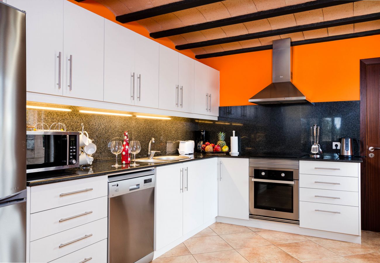 Villa in Santa Margalida - YourHouse Can Cuixa, wonderful villa with private pool in Majorca North
