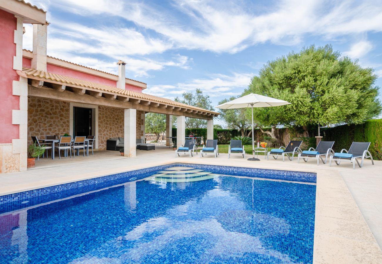 Villa in Santa Margalida - YourHouse Can Cuixa, wonderful villa with private pool in Majorca North
