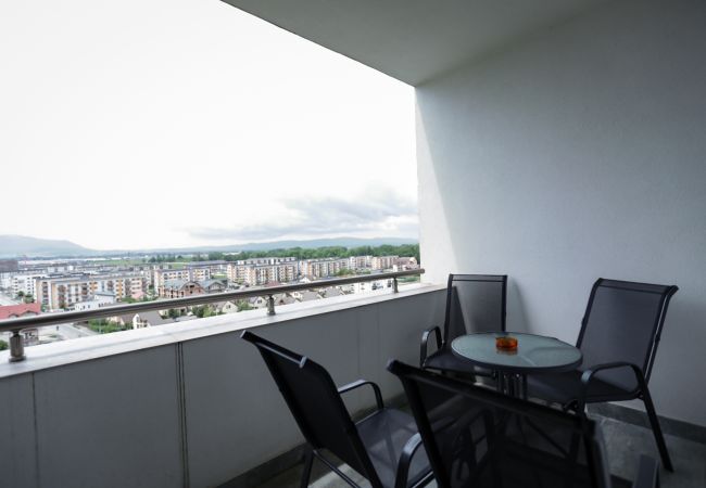 Apartment in Brasov - Deluxe Apartment near Coresi Mall with Panoramic View