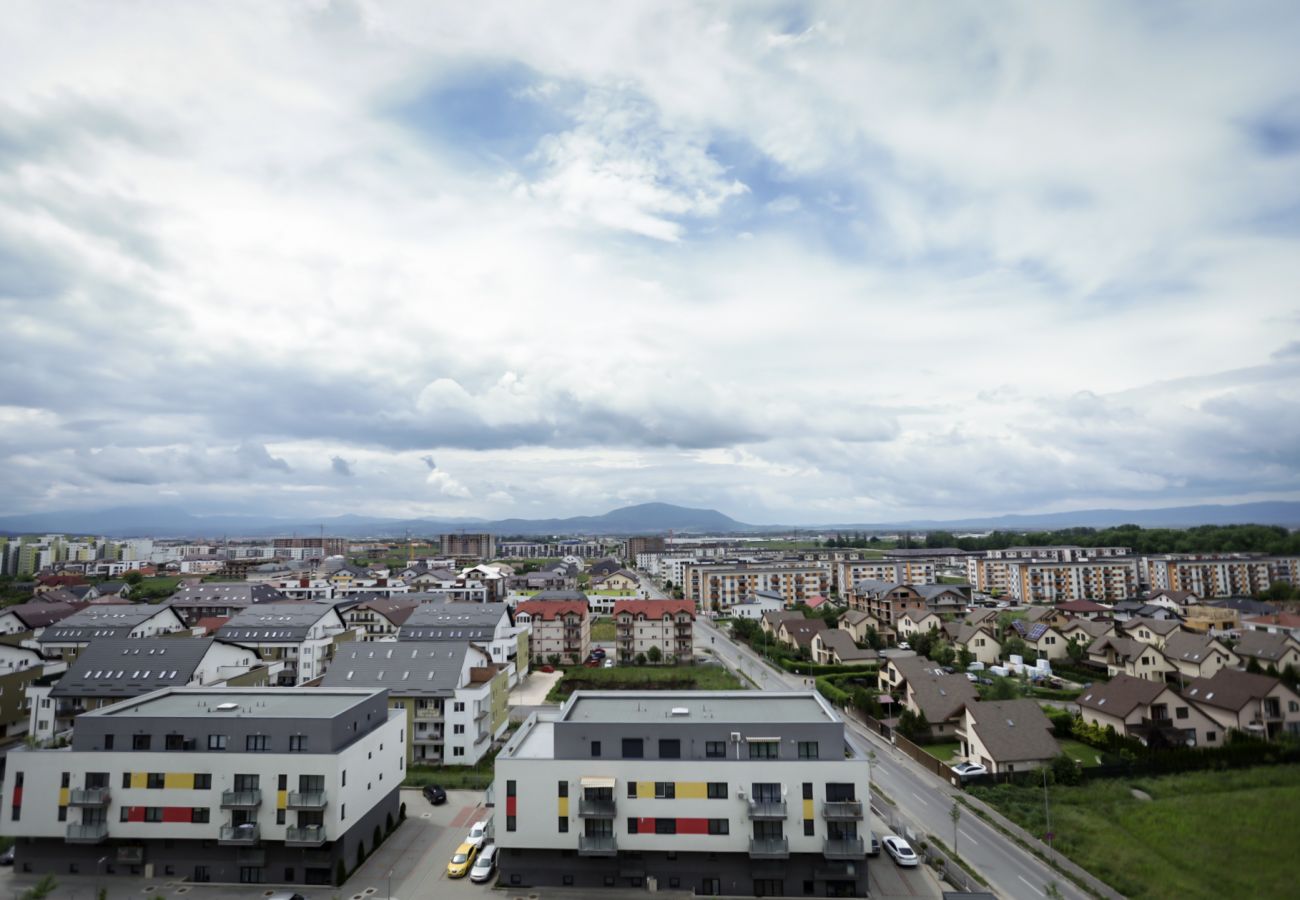 Apartment in Brasov - Deluxe Apartment near Coresi Mall with Panoramic View