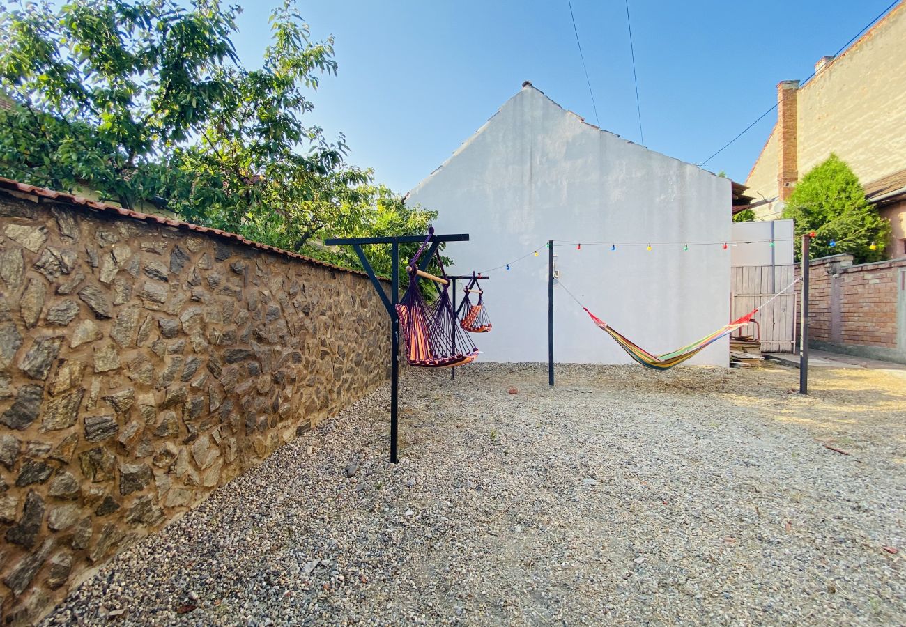 Apartment in Blaj - Central Apartment with Garden in Blaj