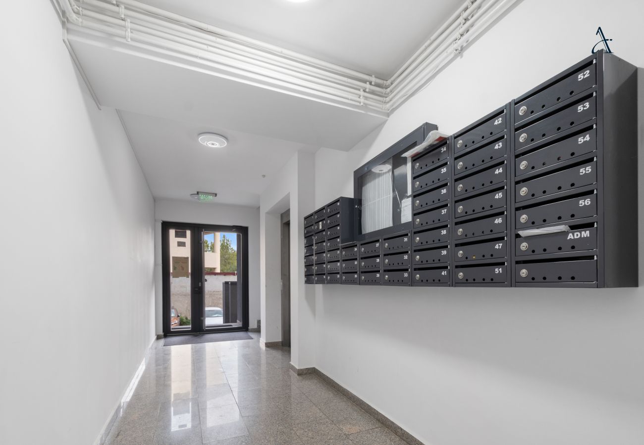 Apartment in Bucharest - Maia Home relax and parking
