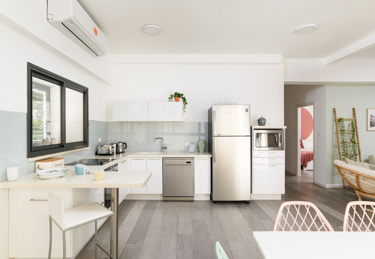 Apartment in Tel Aviv - Jaffa - Fresh Design 2BR in City Center by FeelHome