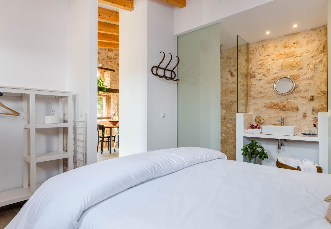 Farm stay in Costitx - Cal Tio 1 YourHouse, perfect for families, in a quiet area