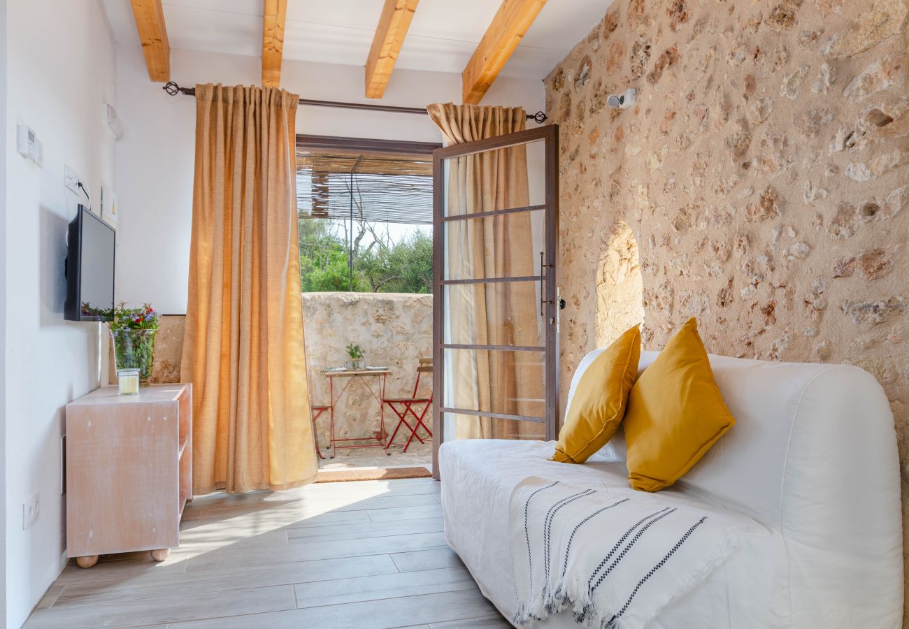 Farm stay in Costitx - Cal Tio 1 YourHouse, perfect for families, in a quiet area
