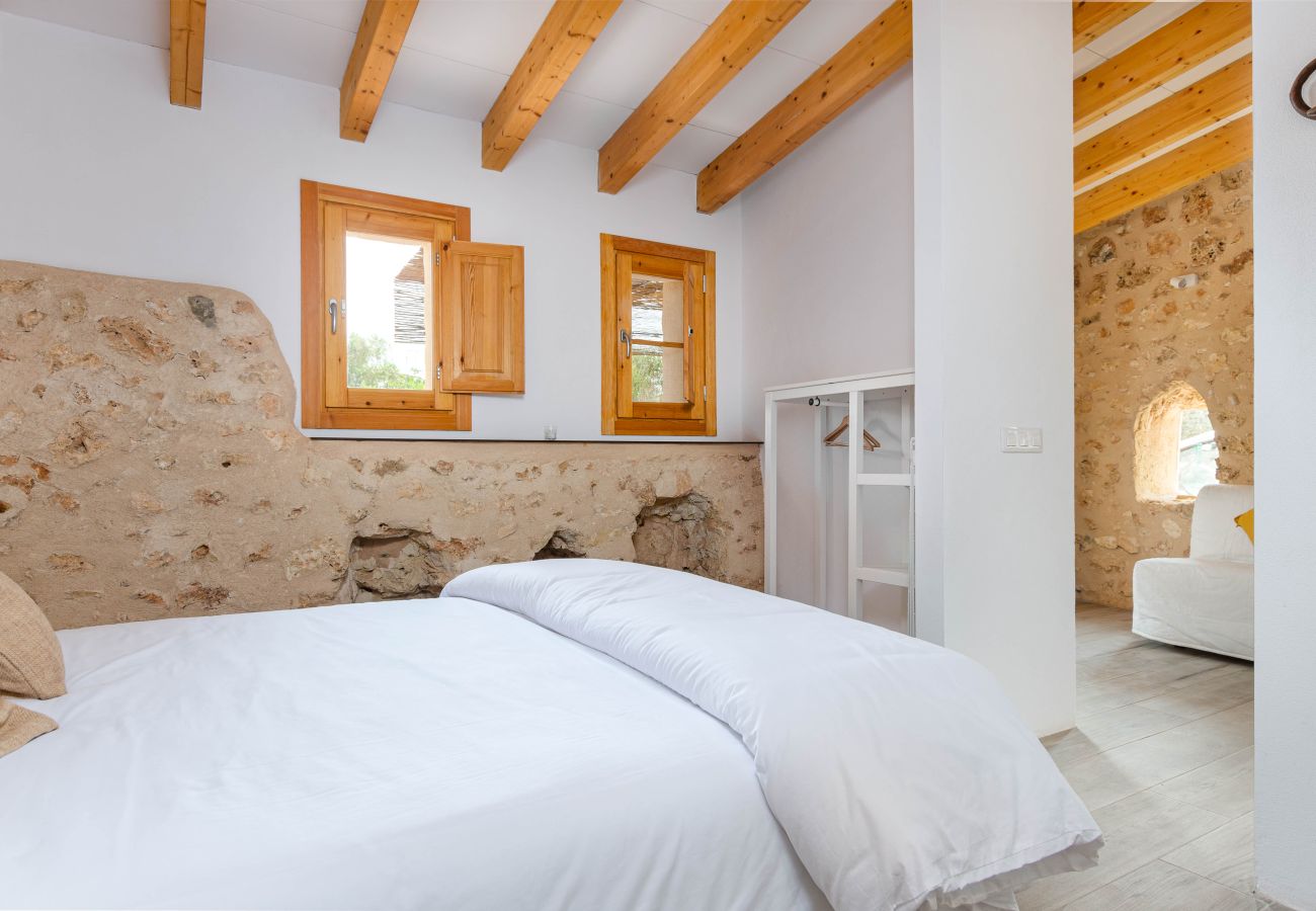Farm stay in Costitx - Cal Tio 1 YourHouse, perfect for families, in a quiet area