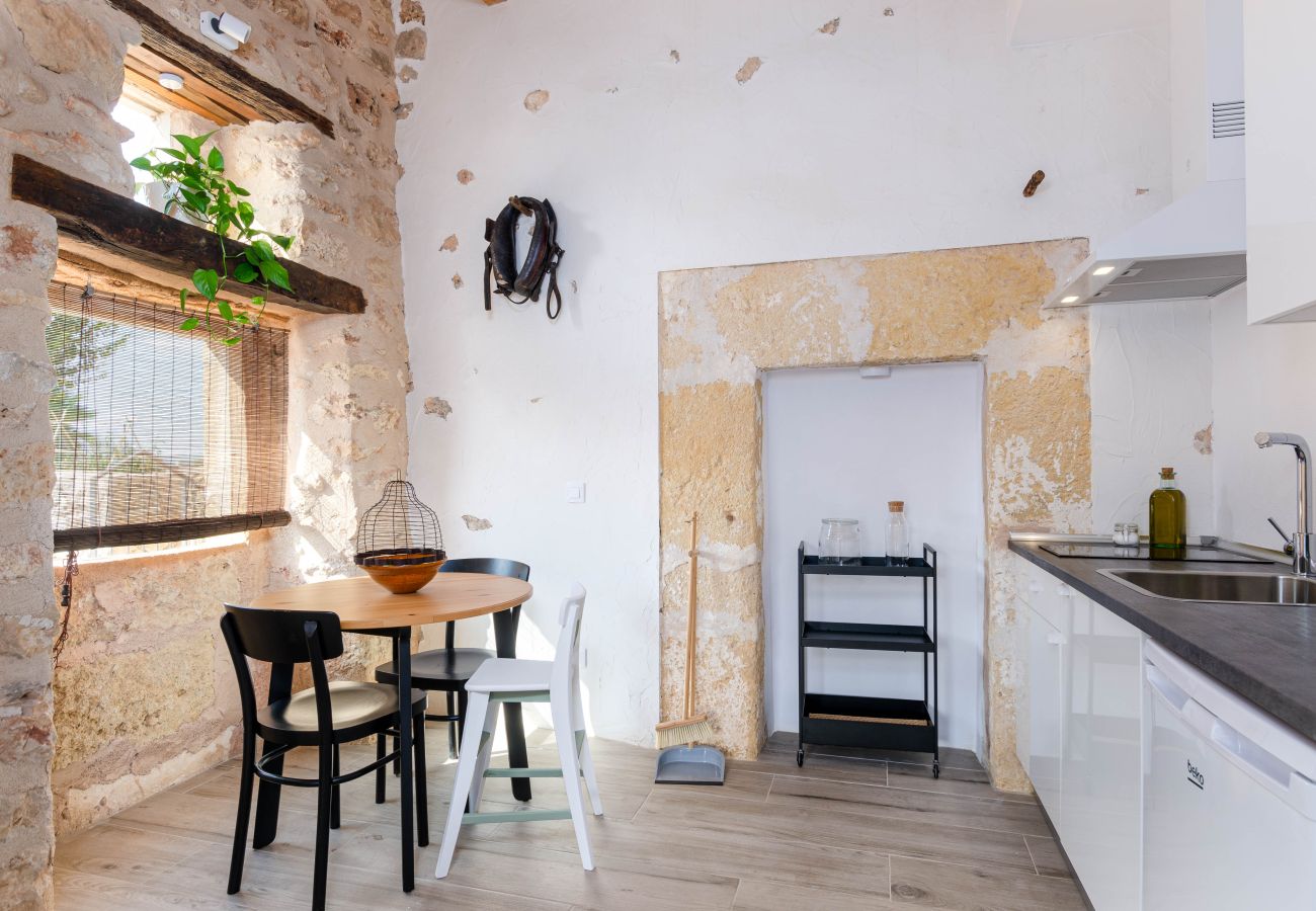 Farm stay in Costitx - Cal Tio 1 YourHouse, perfect for families, in a quiet area
