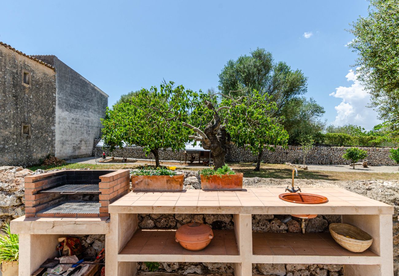 Farm stay in Costitx - Cal Tio 1 YourHouse, perfect for families, in a quiet area