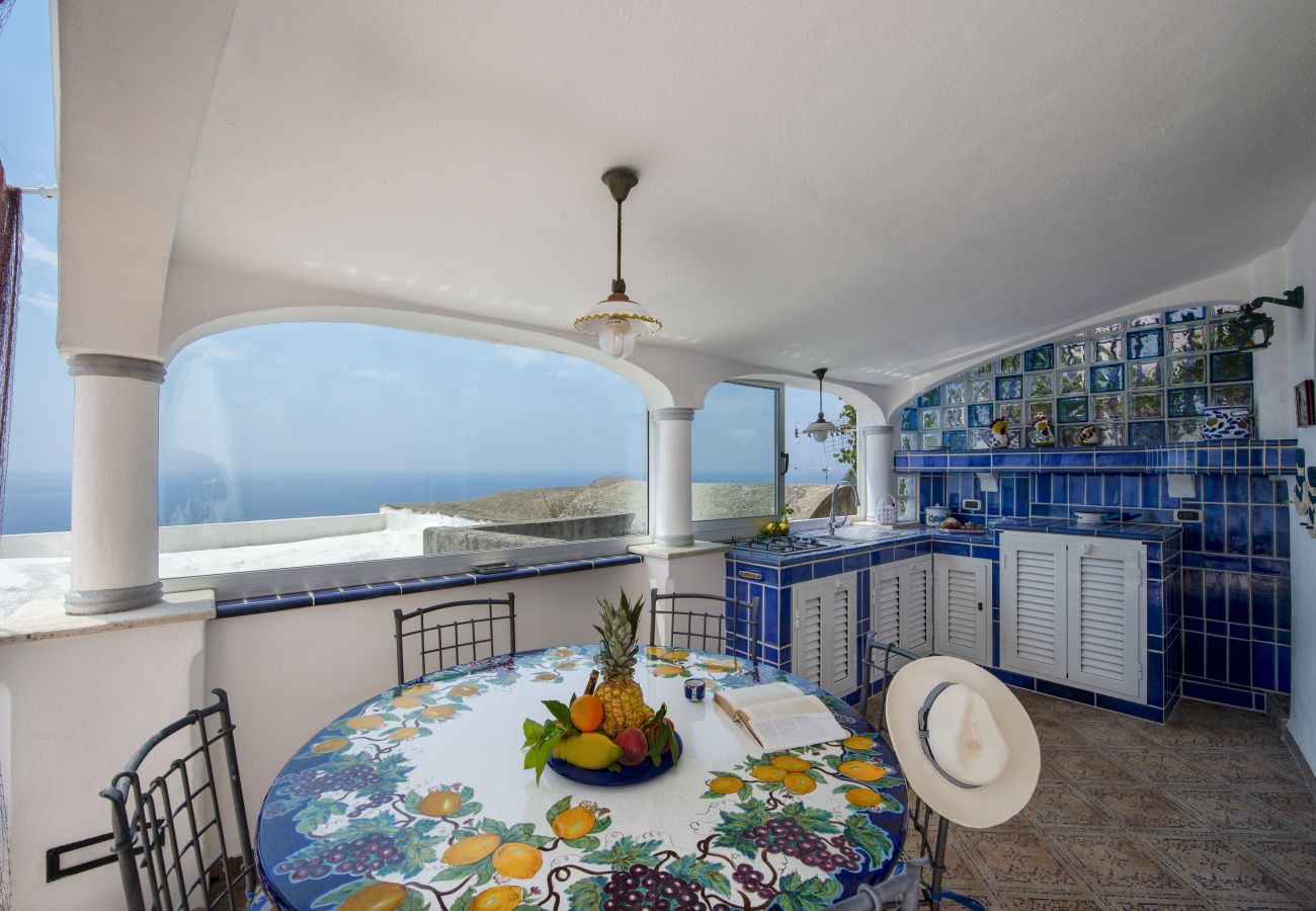House in Praiano - Maison del Pescatore - Few steps away from the beach, sea view 