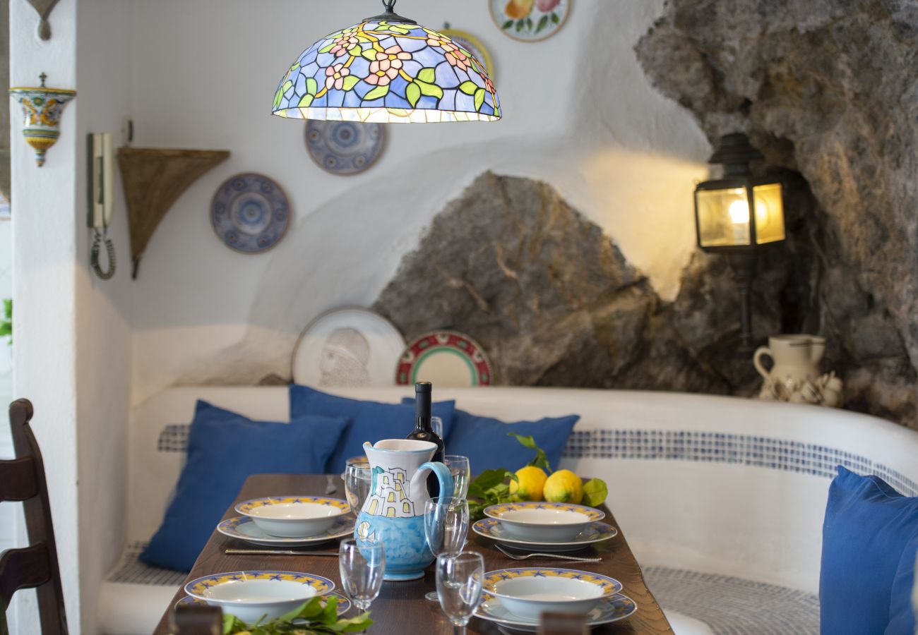 House in Praiano - Maison del Pescatore - Few steps away from the beach, sea view 