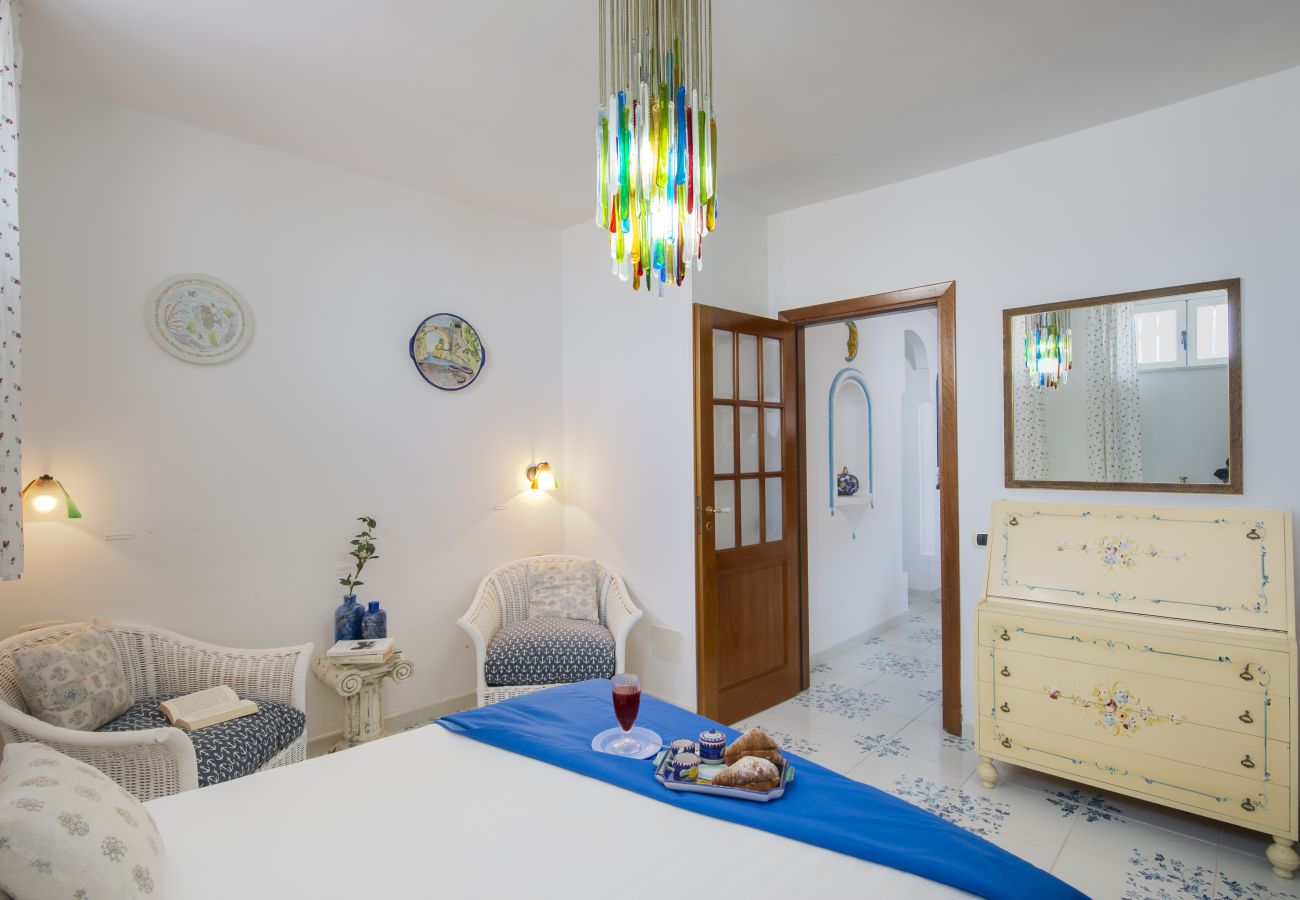 House in Praiano - Maison del Pescatore - Few steps away from the beach, sea view 