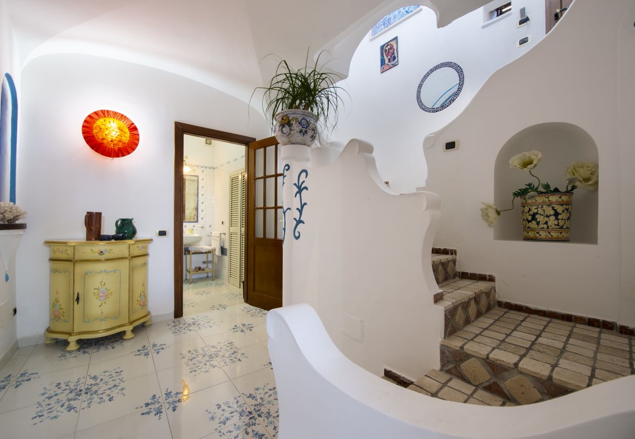 House in Praiano - Maison del Pescatore - Few steps away from the beach, sea view 