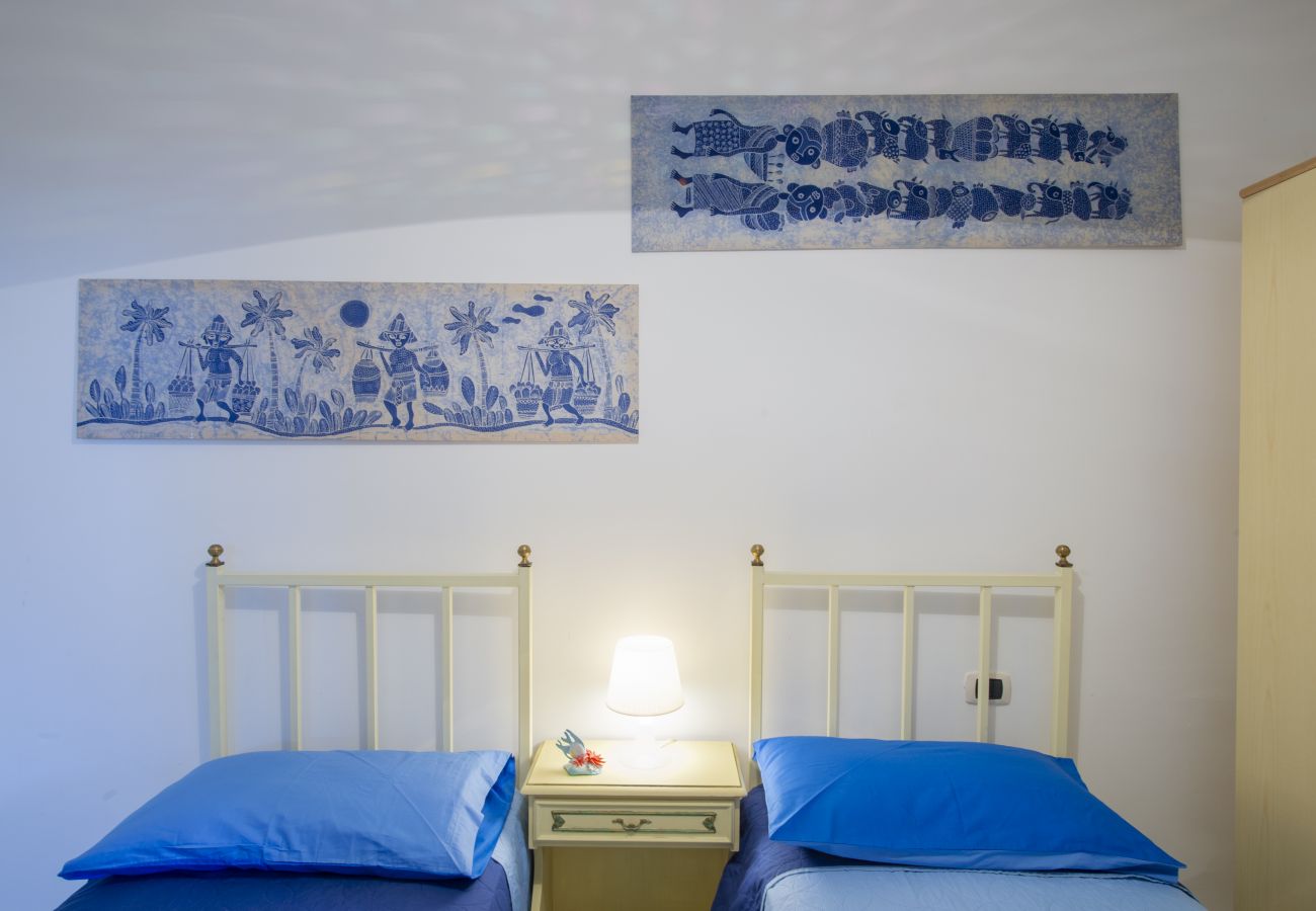 House in Praiano - Maison del Pescatore - Few steps away from the beach, sea view 