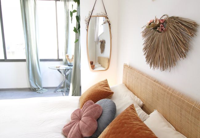 Apartment in Tel Aviv - Jaffa - Design & Balcony in City Center by FeelHome Apartment in Tel Aviv - Jaffa - Design & Balcony in City Center by FeelHome