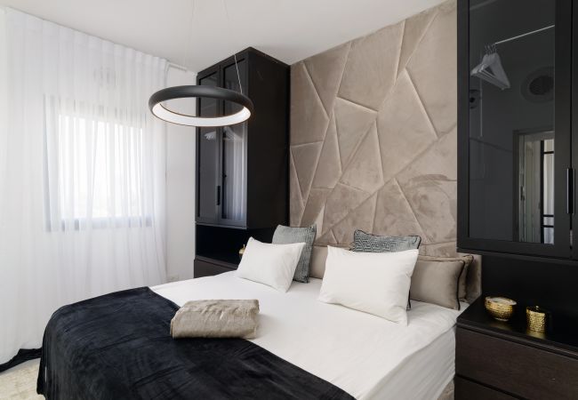 Apartment in Tel Aviv - Jaffa - MAMAD Luxury Executive 4BR with Terrace & Sea View by FeelHome Apartment in Tel Aviv - Jaffa - MAMAD Luxury Executive 4BR with Terrace & Sea View by FeelHome