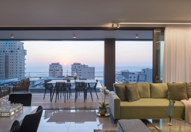 Apartment in Tel Aviv - Jaffa - MAMAD Luxury Executive 4BR with Terrace & Sea View by FeelHome Apartment in Tel Aviv - Jaffa - MAMAD Luxury Executive 4BR with Terrace & Sea View by FeelHome