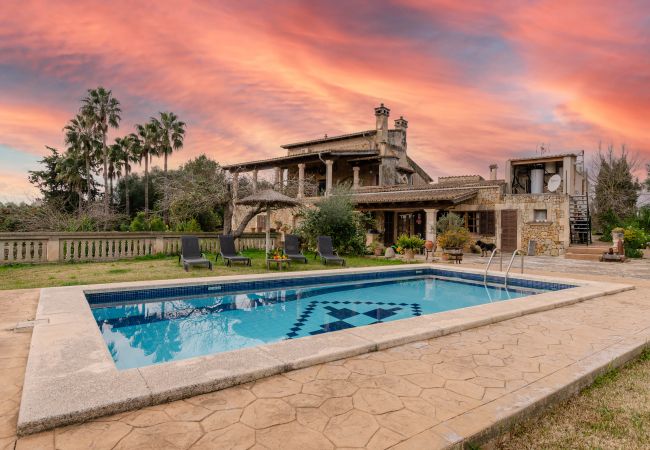 Apartment in Maria de la salut - YourHouse Deulosal, family-friendly rural house, cycling friendy Apartment in Maria de la salut - YourHouse Deulosal, family-friendly rural house, cycling friendy