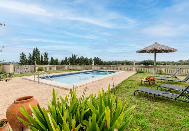 Apartment in Maria de la salut - YourHouse Deulosal, family-friendly rural house, cycling friendy Apartment in Maria de la salut - YourHouse Deulosal, family-friendly rural house, cycling friendy