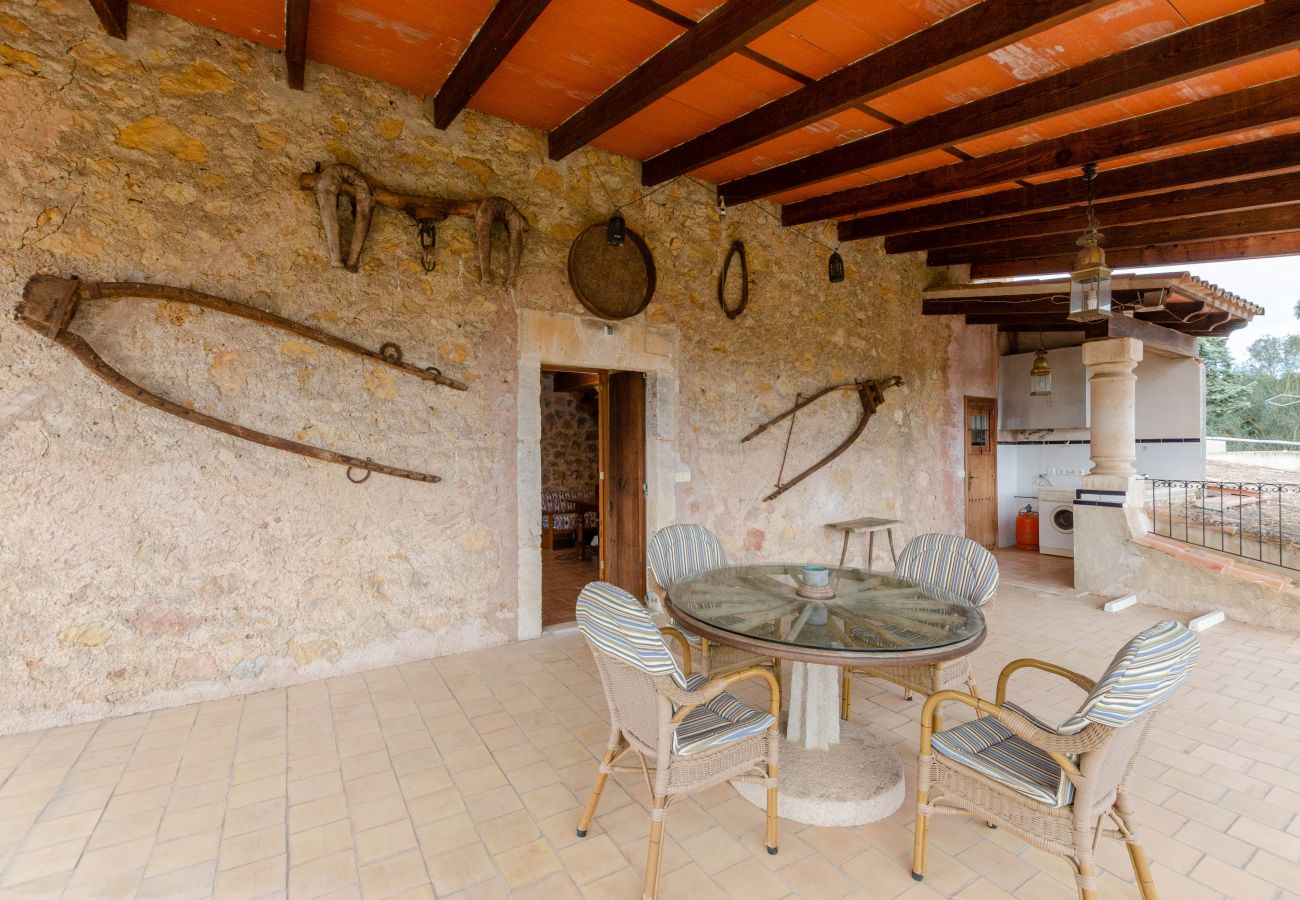 Apartment in Maria de la salut - YourHouse Deulosal, family-friendly rural house, cycling friendy