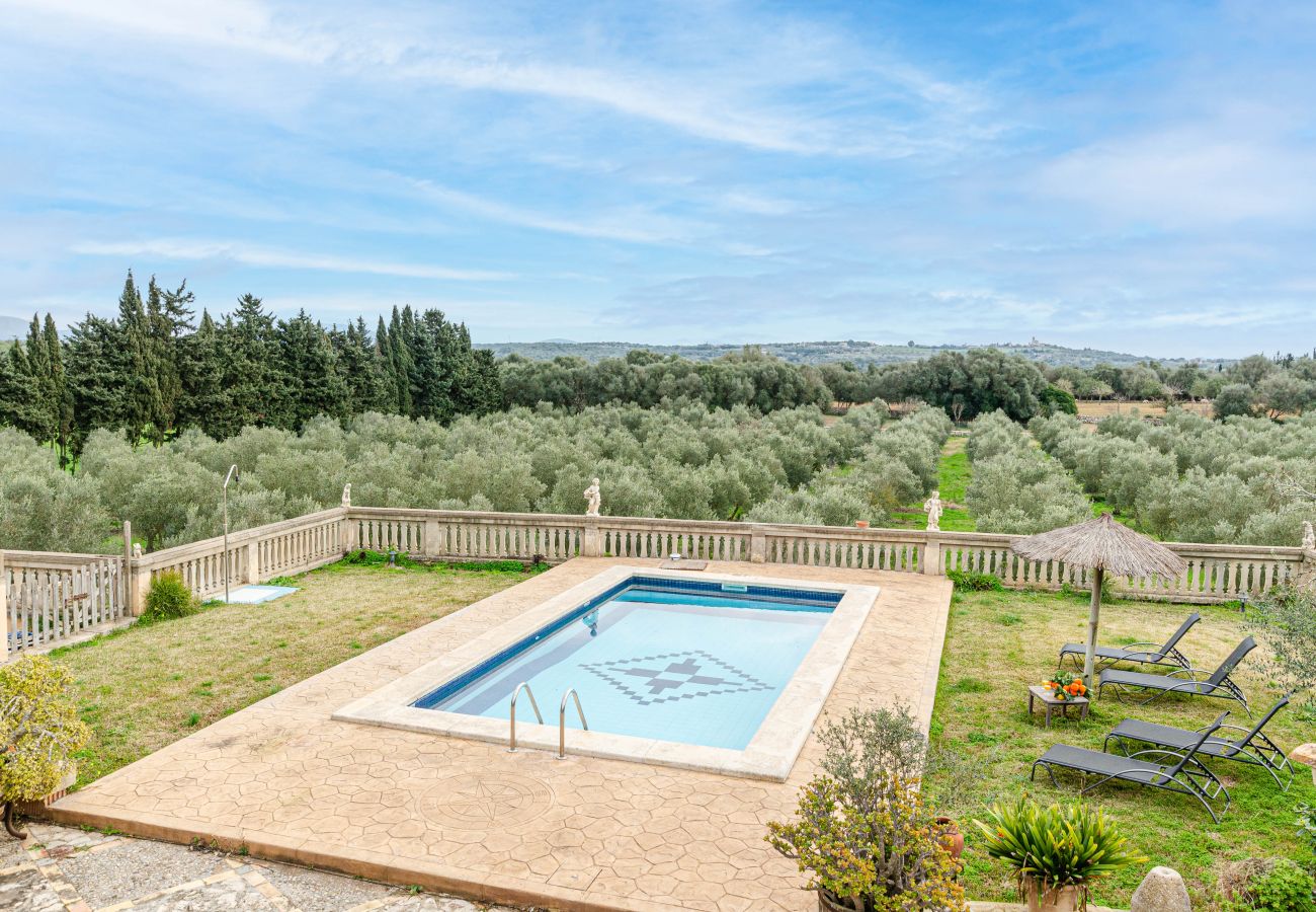 Apartment in Maria de la salut - YourHouse Deulosal, family-friendly rural house, cycling friendy