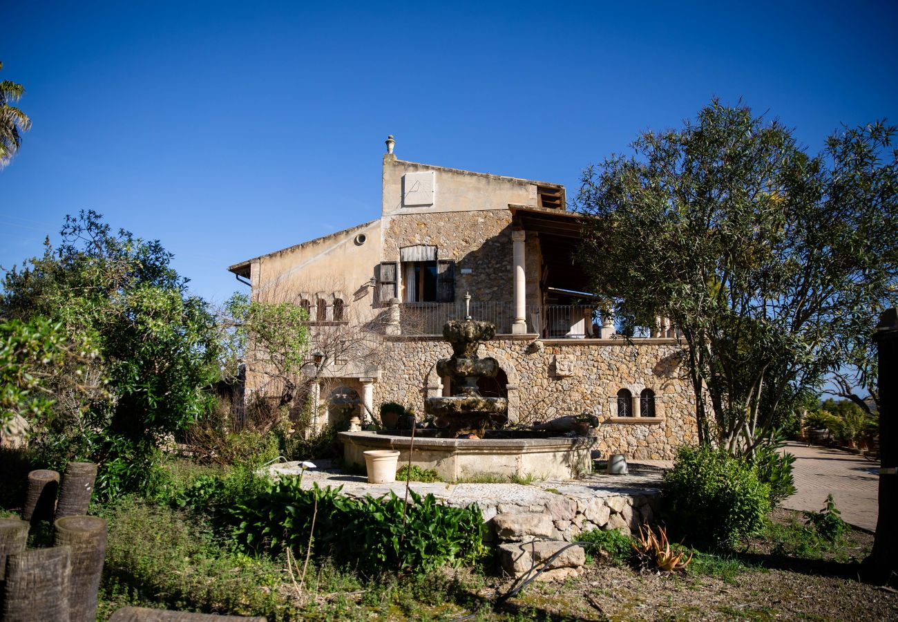 Apartment in Maria de la salut - YourHouse Deulosal, family-friendly rural house, cycling friendy