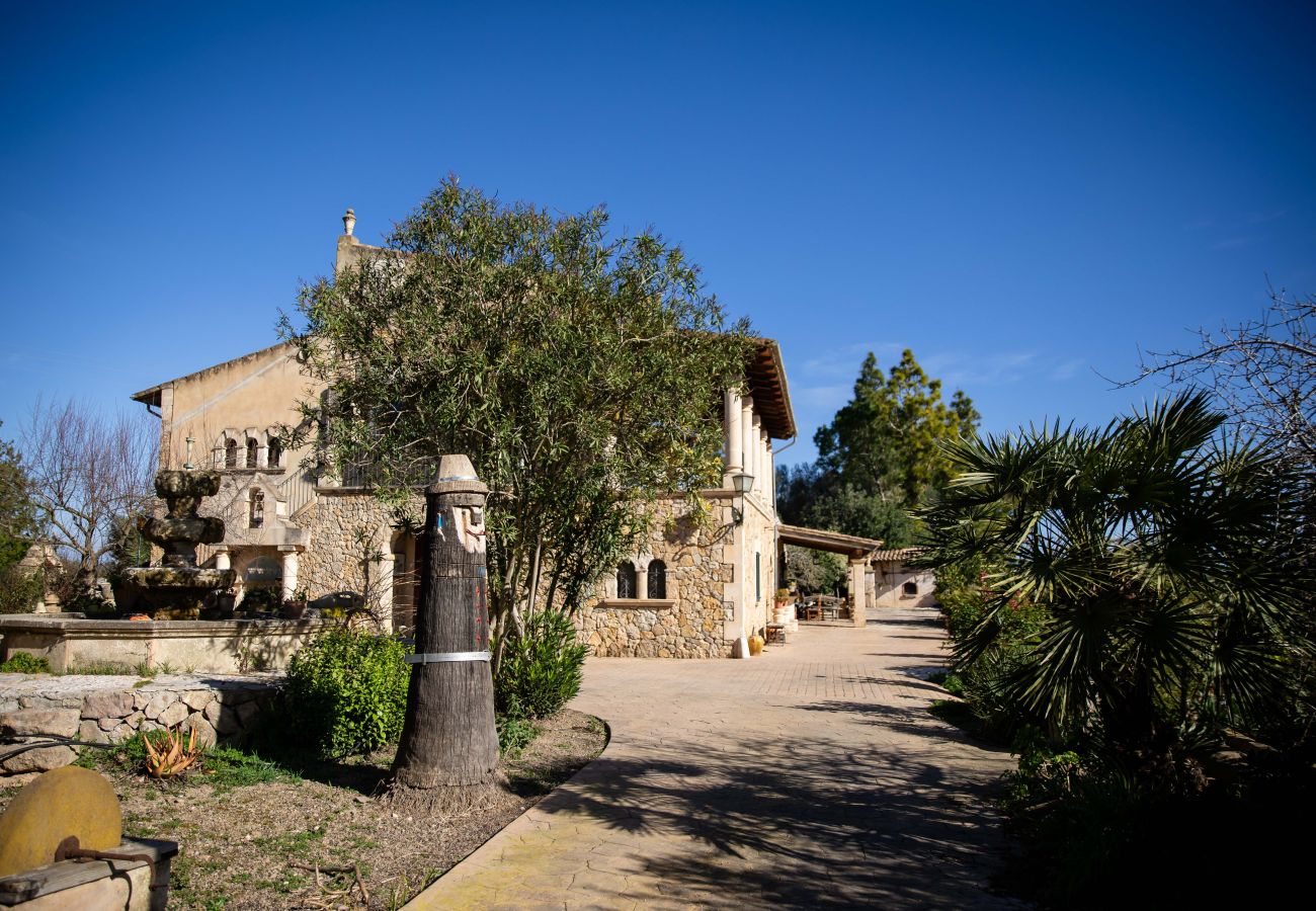 Apartment in Maria de la salut - YourHouse Deulosal, family-friendly rural house, cycling friendy