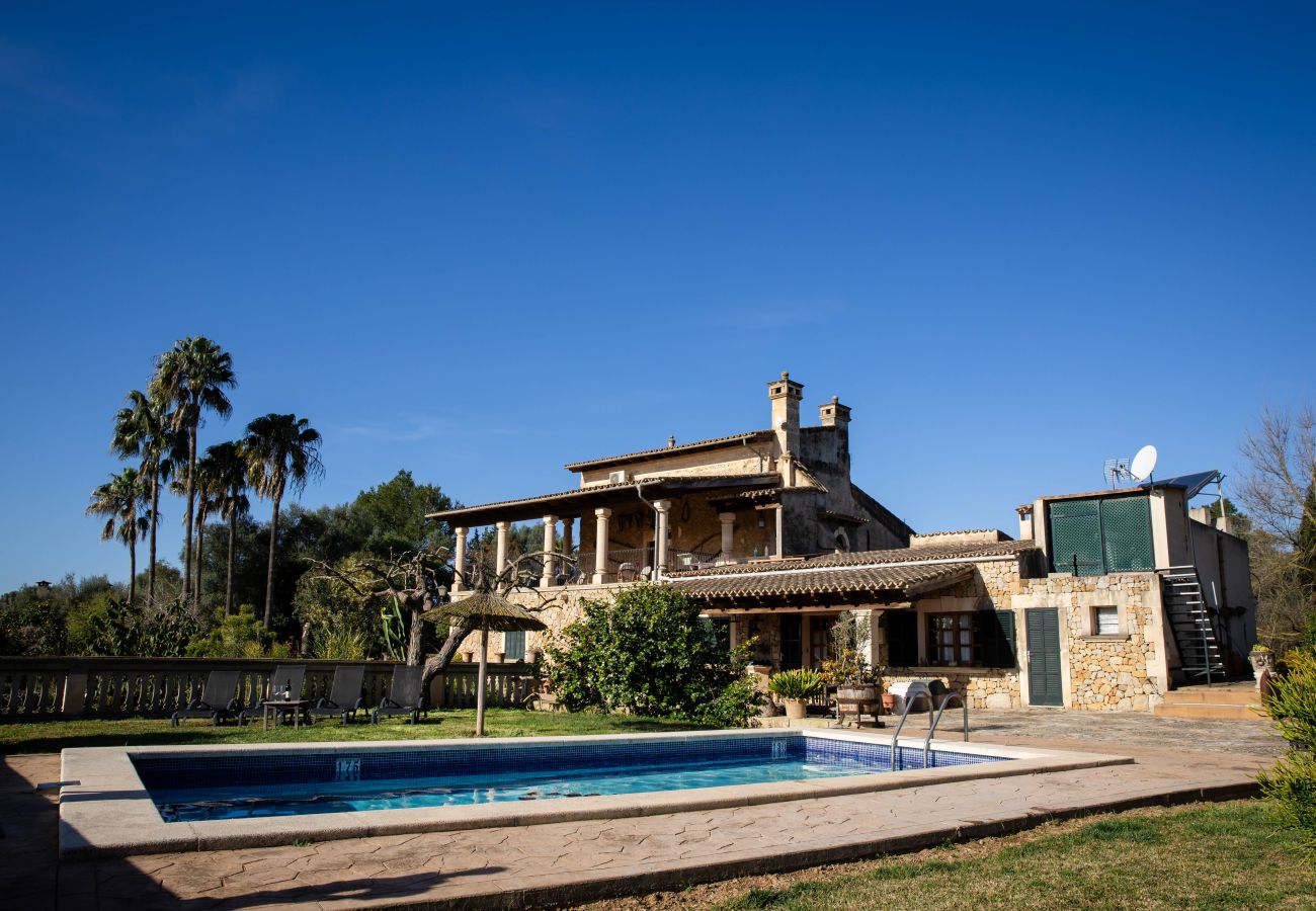 Apartment in Maria de la salut - YourHouse Deulosal, family-friendly rural house, cycling friendy