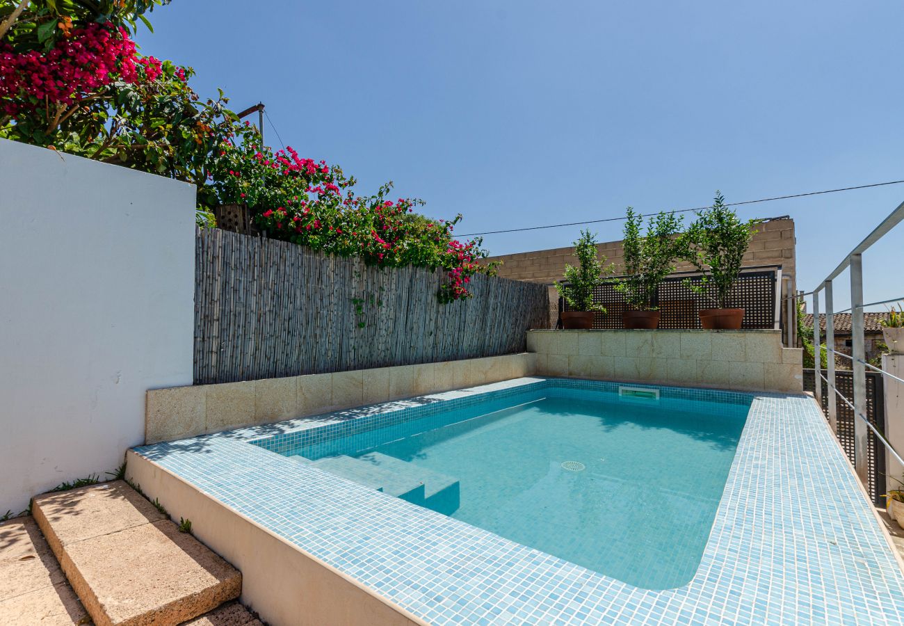 House in Llubi - YourHouse Casa Llubi, vacation house with private pool and air conditoining