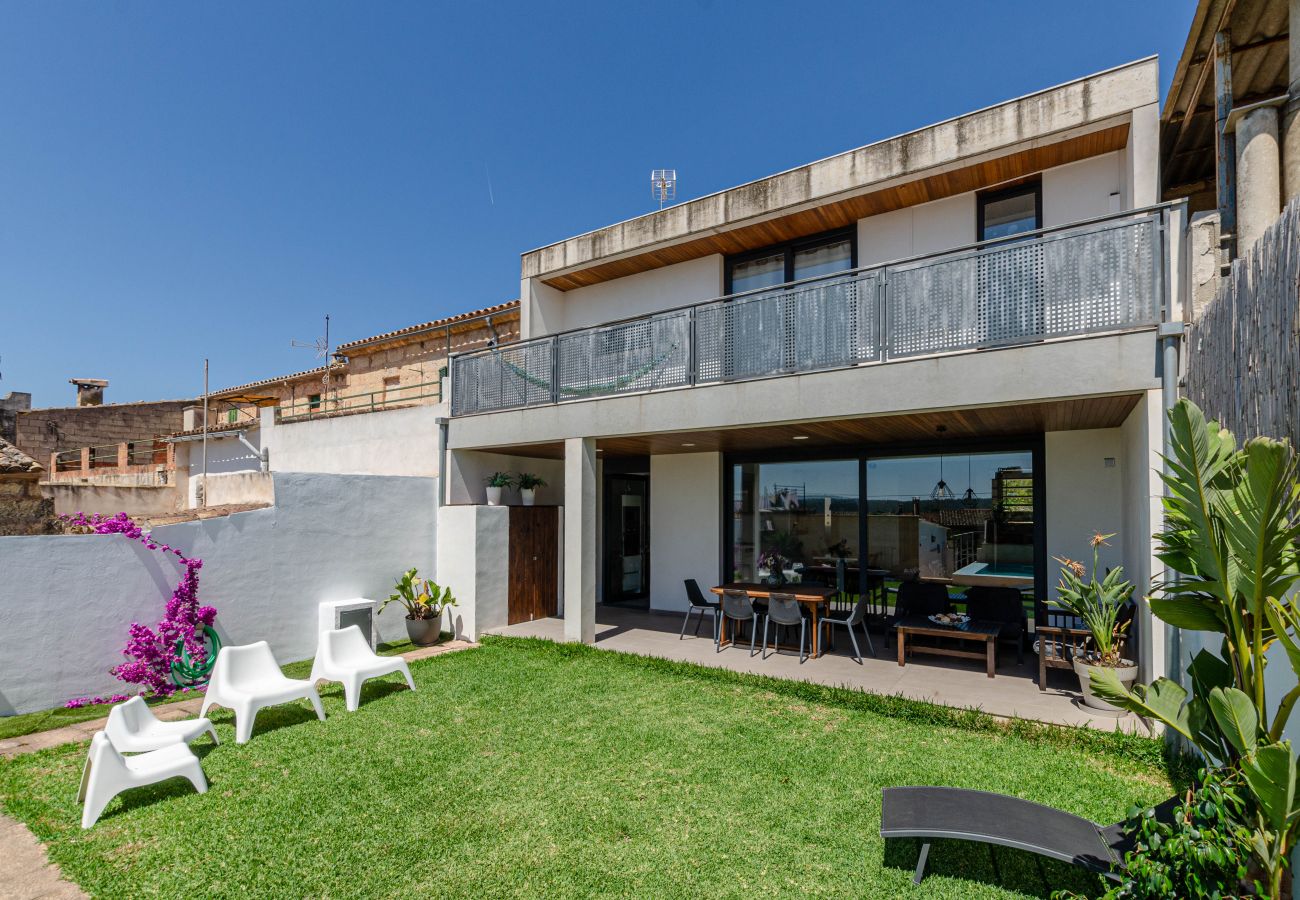 House in Llubi - YourHouse Casa Llubi, vacation house with private pool and air conditoining