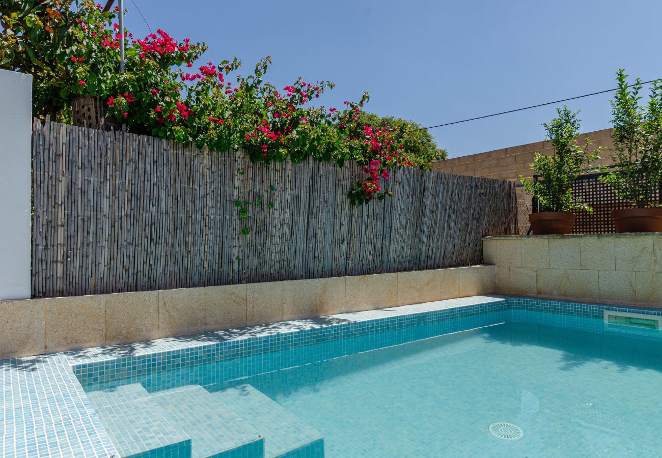 House in Llubi - YourHouse Casa Llubi, vacation house with private pool and air conditoining