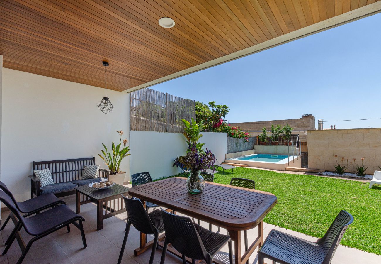House in Llubi - YourHouse Casa Llubi, vacation house with private pool and air conditoining