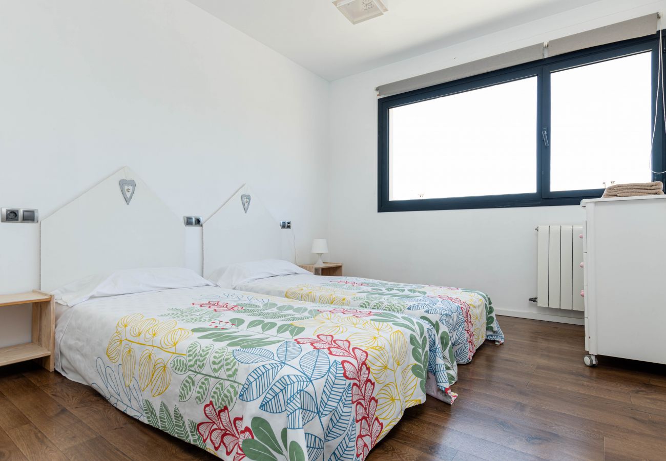 House in Llubi - YourHouse Casa Llubi, vacation house with private pool and air conditoining