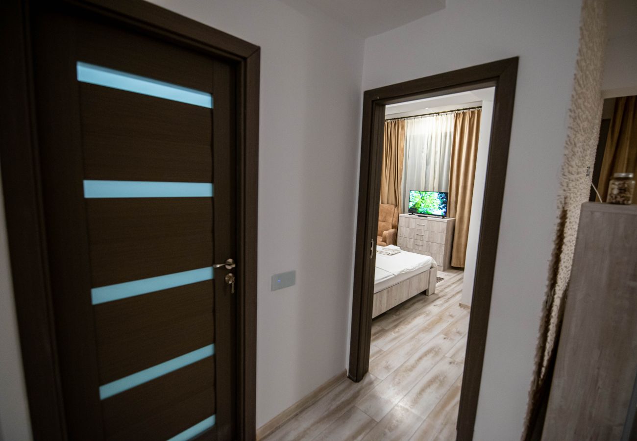 Apartment in Mamaia Nord - Charming flat by the sea