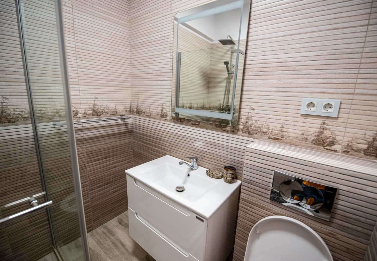 Apartment in Mamaia Nord - Charming flat by the sea
