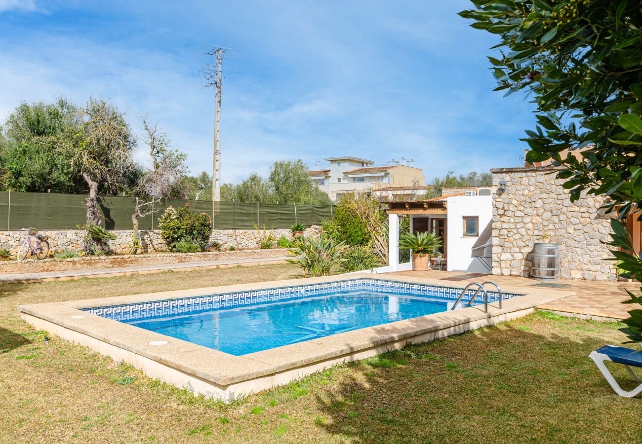 Villa in Arta - Family-friendly villa in Arta with pool and barbecue, YourHouse Can Gonzalez