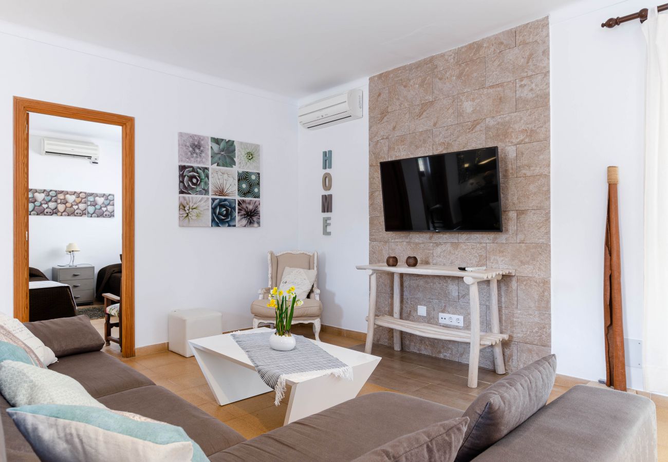 Villa in Arta - Family-friendly villa in Arta with pool and barbecue, YourHouse Can Gonzalez