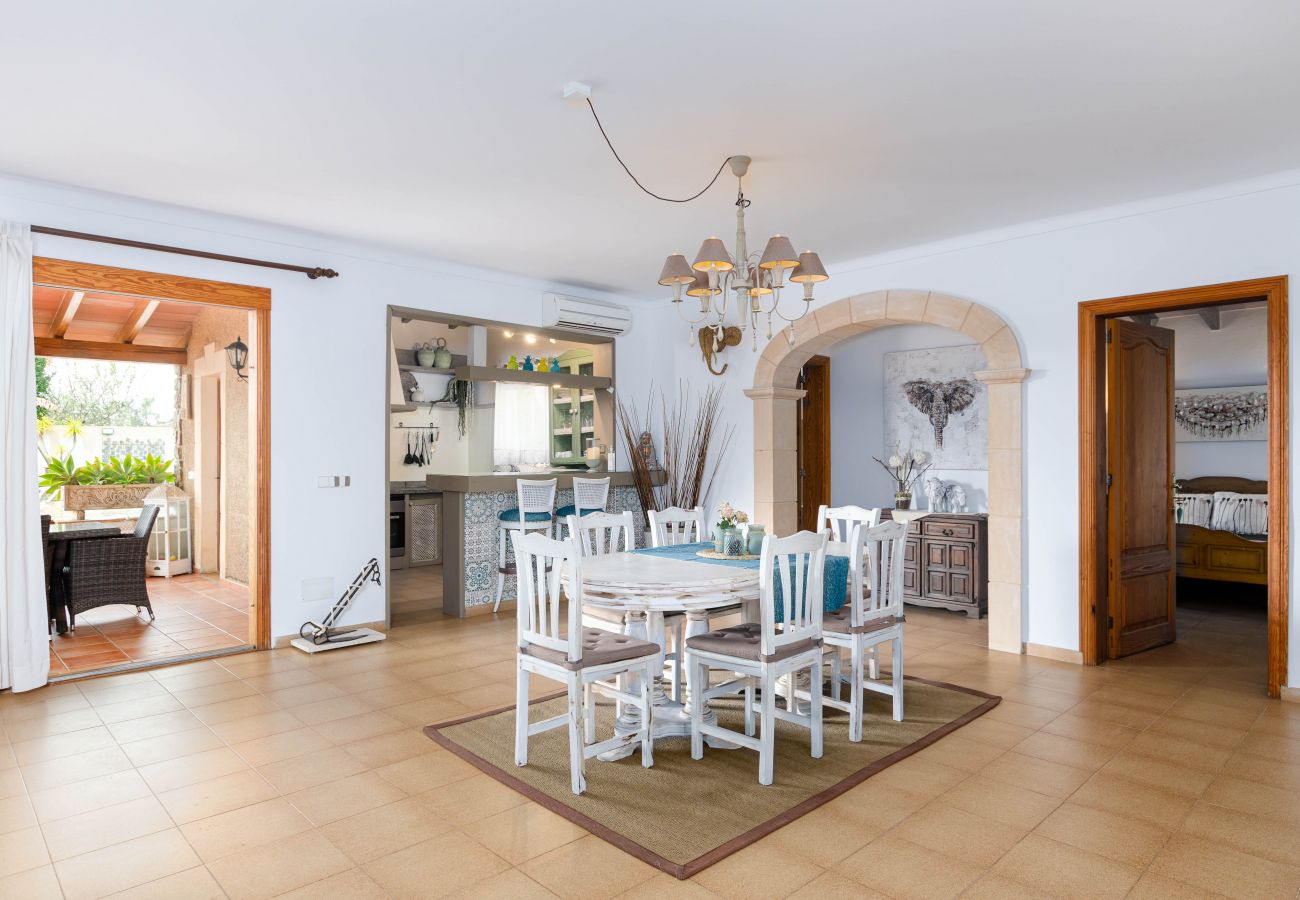 Villa in Arta - Family-friendly villa in Arta with pool and barbecue, YourHouse Can Gonzalez