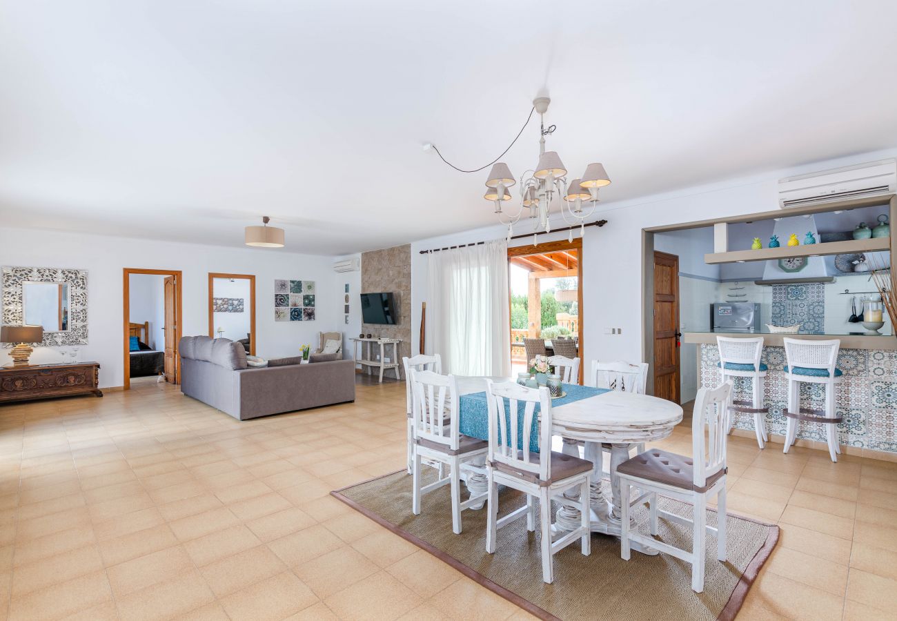 Villa in Arta - Family-friendly villa in Arta with pool and barbecue, YourHouse Can Gonzalez