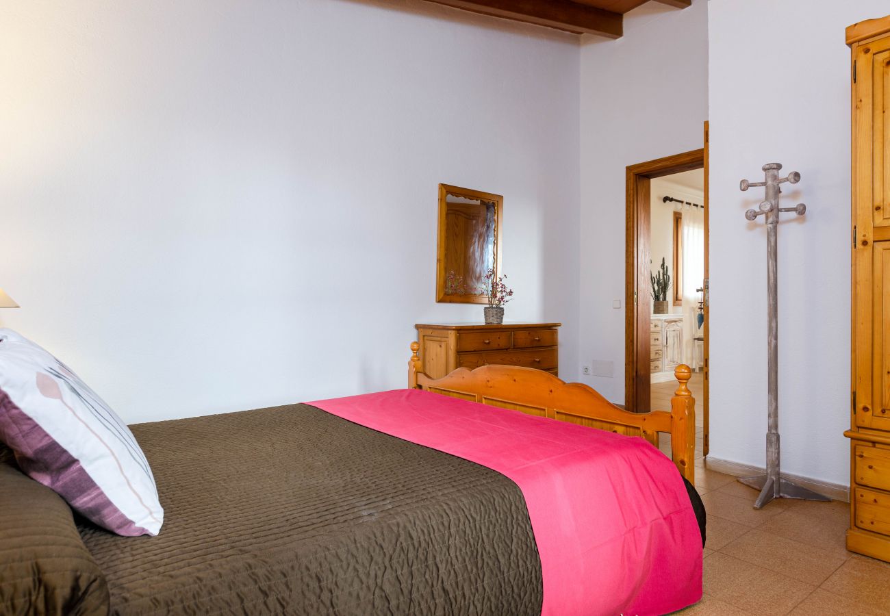 Villa in Arta - Family-friendly villa in Arta with pool and barbecue, YourHouse Can Gonzalez
