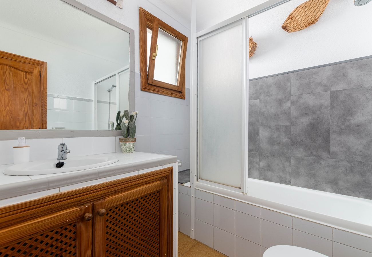 Villa in Arta - Family-friendly villa in Arta with pool and barbecue, YourHouse Can Gonzalez