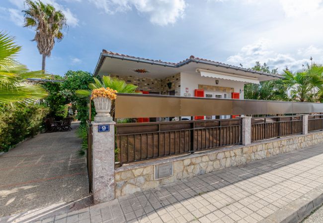 House in Puerto de Alcudia - YourHouse Casa Esperanza, family-friendly house in Puerto de Alcúdia House in Puerto de Alcudia - YourHouse Casa Esperanza, family-friendly house in Puerto de Alcúdia