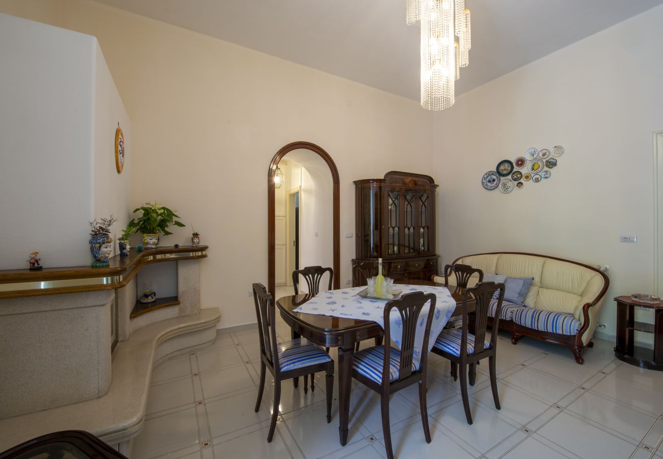 Villa in Ravello - Villa Arte - Luxurious Villa for Large Groups with Private Pool