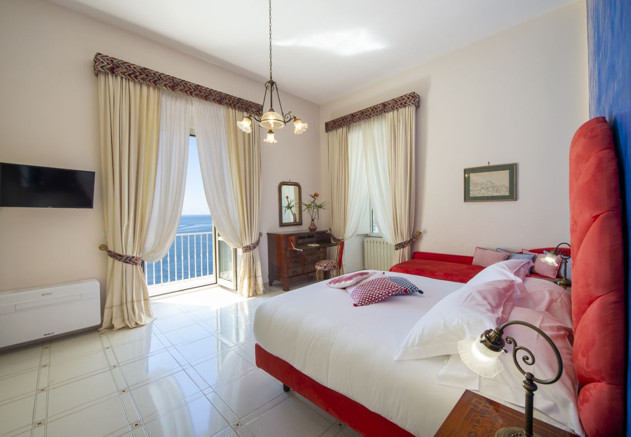 Villa in Ravello - Villa Arte - Luxurious Villa for Large Groups with Private Pool