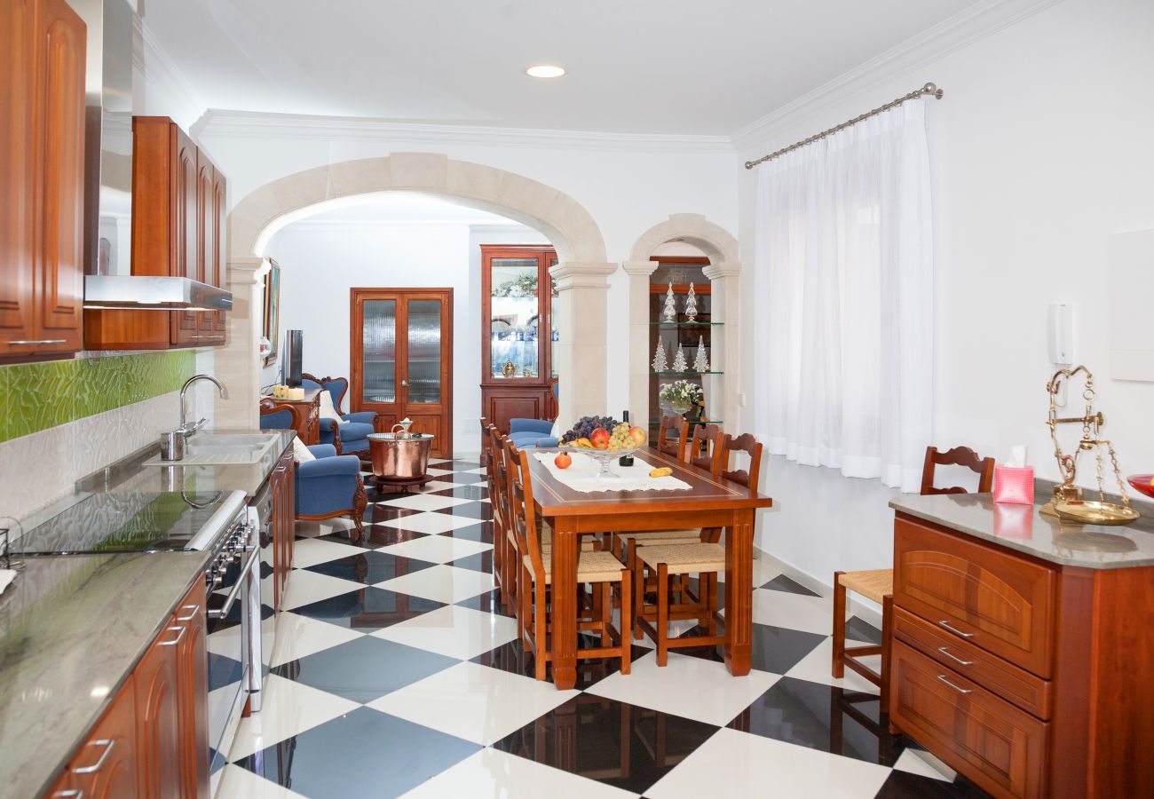 Villa in Sa Pobla - YourHouse Can Peret, stylish holiday house with pool for 8 guests