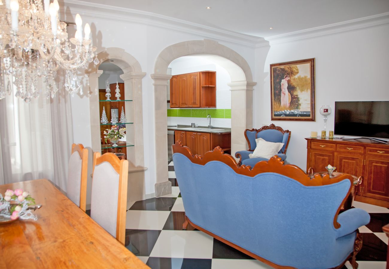 Villa in Sa Pobla - YourHouse Can Peret, stylish holiday house with pool for 8 guests