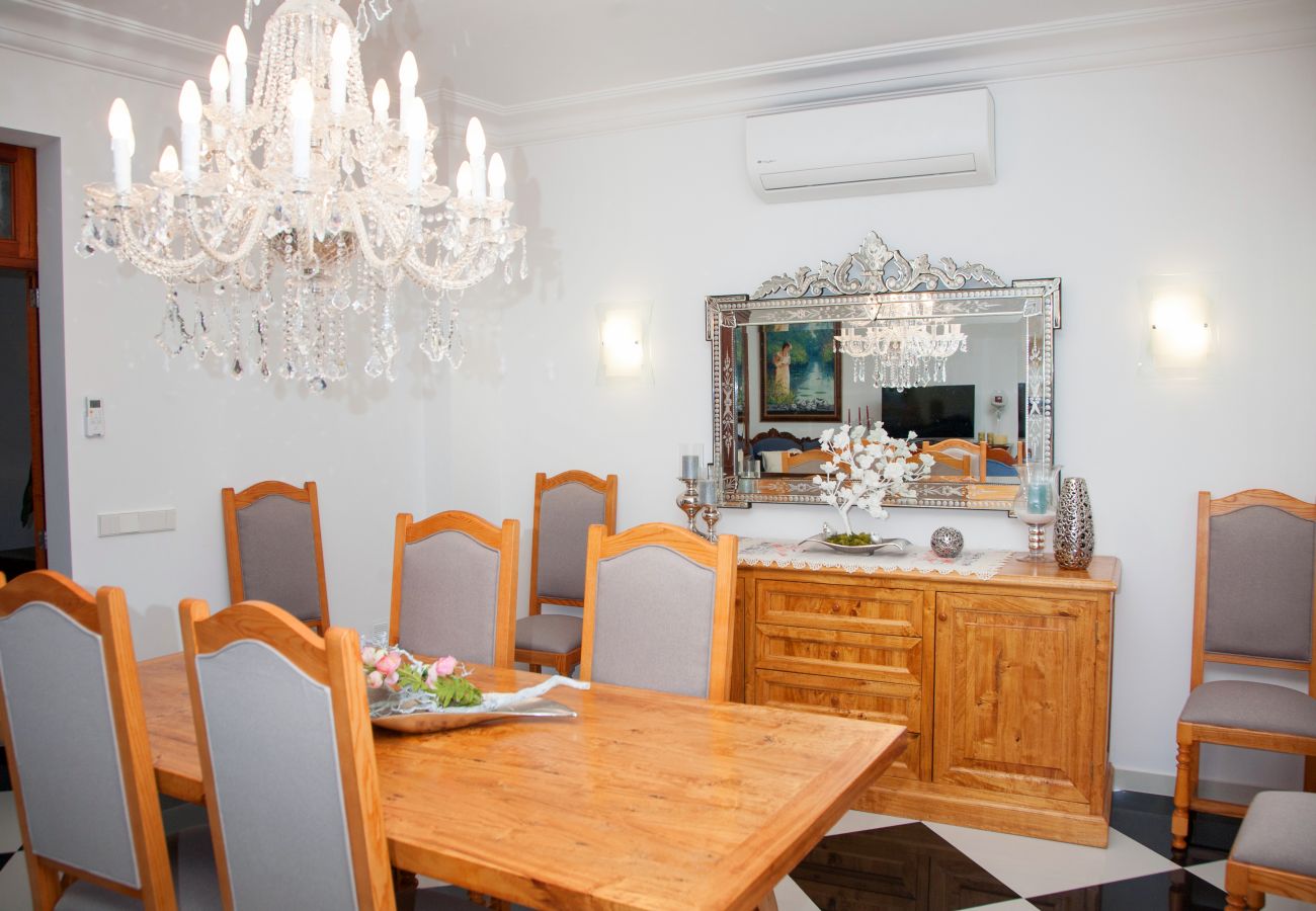 Villa in Sa Pobla - YourHouse Can Peret, stylish holiday house with pool for 8 guests